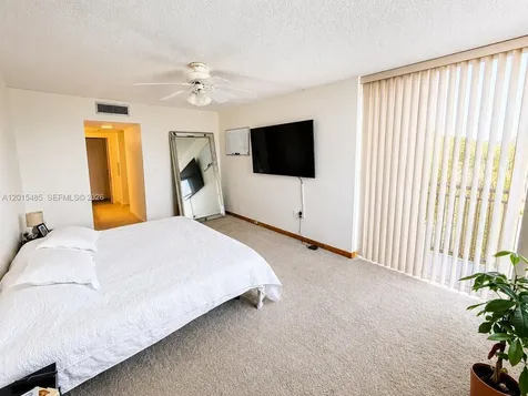 3375 N Country Club Drive Aventura FL 33180