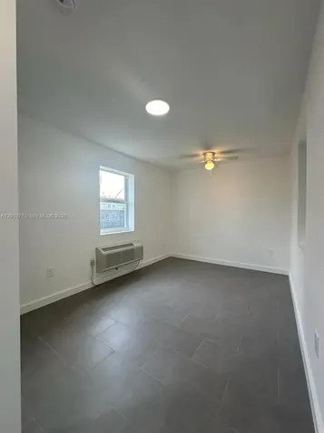 1535 NW 1st Place Miami FL 33136