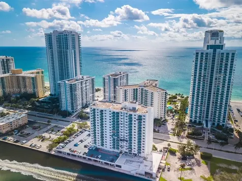 3001 S Ocean Drive Hollywood FL 33019