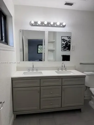 2640 N 62nd Avenue Hollywood FL 33024