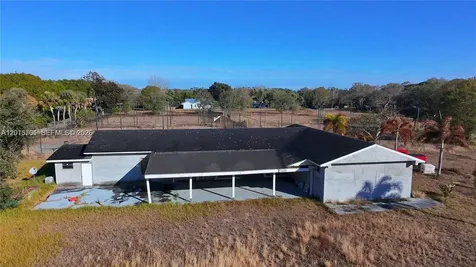 4291 SW 5th Place SW Vero Beach FL 32968