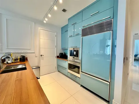 15811 Collins Avenue Sunny Isles Beach FL 33160