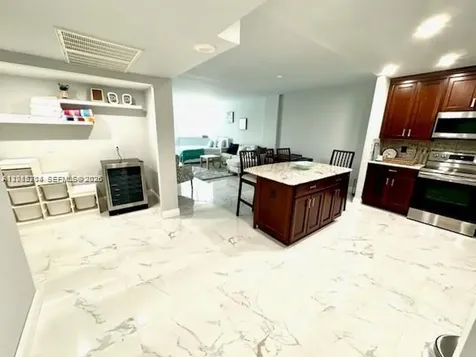 19370 Collins Avenue Sunny Isles Beach FL 33160