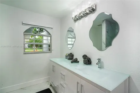 11066 N 46th Place N West Palm Beach FL 33411