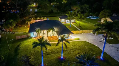 11066 N 46th Place N West Palm Beach FL 33411