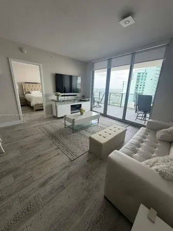 488 NE 18th Street Miami FL 33132