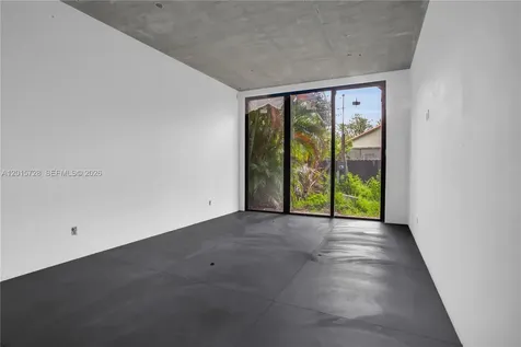 221 SW 25th Road Miami FL 33129