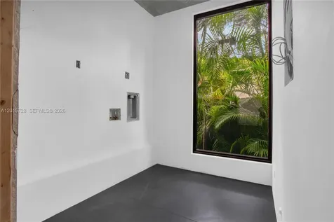 221 SW 25th Road Miami FL 33129