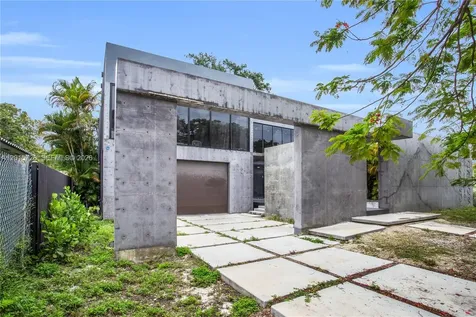 221 SW 25th Road Miami FL 33129