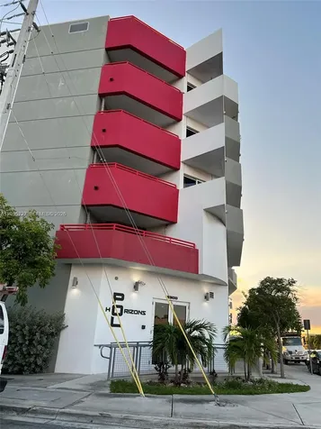 2300 NW 7th Street Miami FL 33125