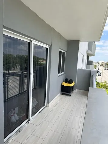 2300 NW 7th Street Miami FL 33125
