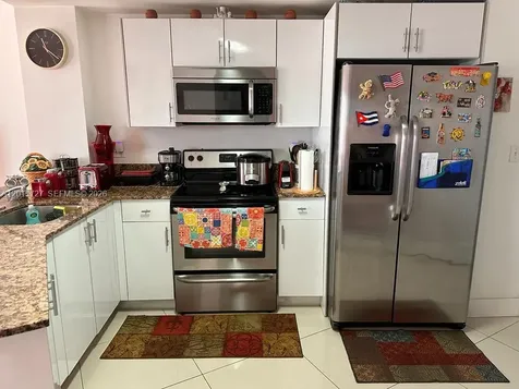2300 NW 7th Street Miami FL 33125