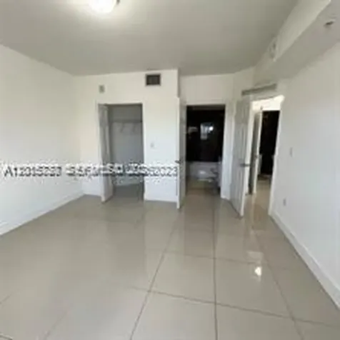 2300 NW 7th Street Miami FL 33125