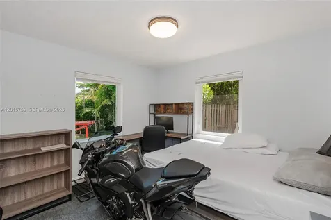6566 SW 52nd Terrace South Miami FL 33155