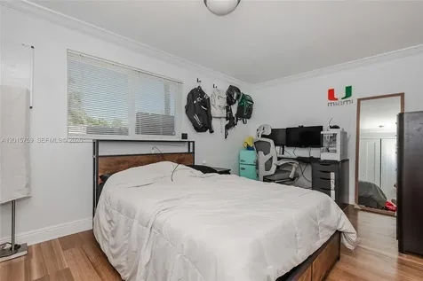 6566 SW 52nd Terrace South Miami FL 33155