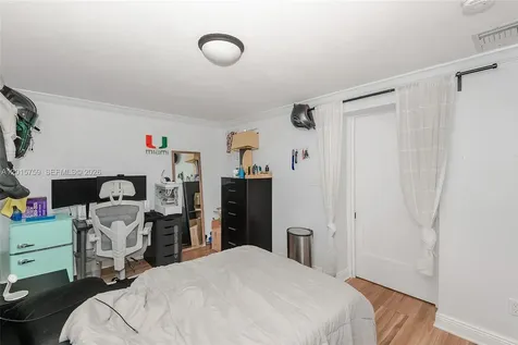 6566 SW 52nd Terrace South Miami FL 33155