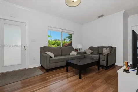 6566 SW 52nd Terrace South Miami FL 33155