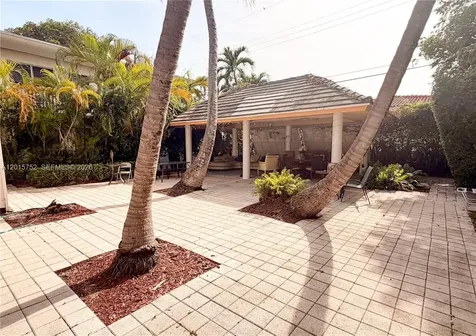 8144 Harding Avenue Miami Beach FL 33141