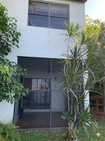 341 Ives Dairy Road Miami FL 33179