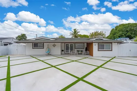 46 NE 164th Street Miami FL 33162