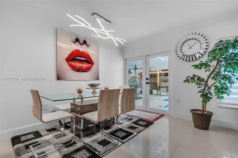 46 NE 164th Street Miami FL 33162