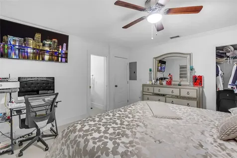 46 NE 164th Street Miami FL 33162