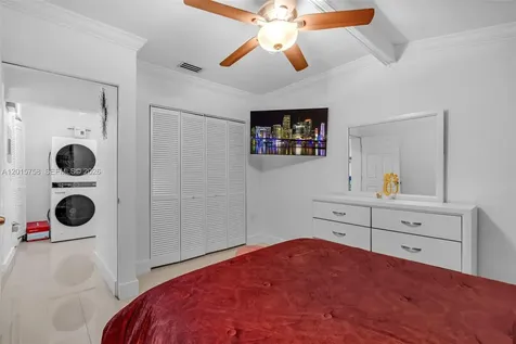 46 NE 164th Street Miami FL 33162