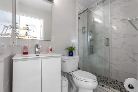 46 NE 164th Street Miami FL 33162