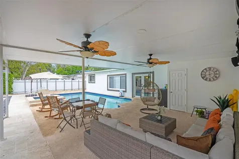 46 NE 164th Street Miami FL 33162
