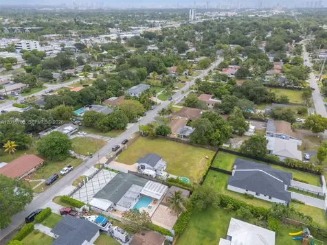 46 NE 164th Street Miami FL 33162