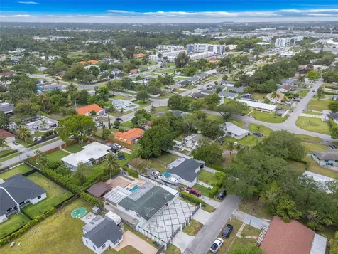 46 NE 164th Street Miami FL 33162