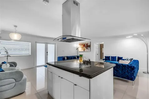 46 NE 164th Street Miami FL 33162
