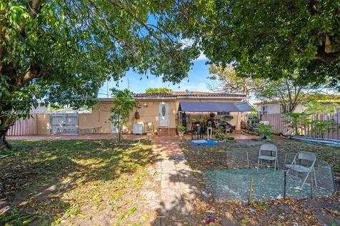 5340 E 4th Avenue Hialeah FL 33013