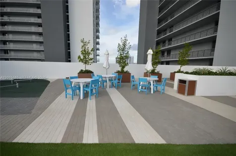 16385 Biscayne Boulevard North Miami Beach FL 33160