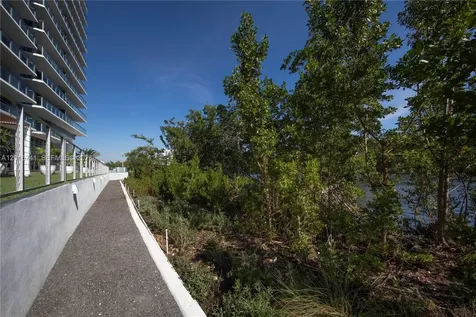 16385 Biscayne Boulevard North Miami Beach FL 33160