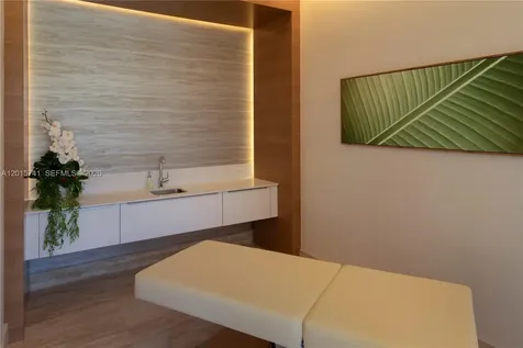 16385 Biscayne Boulevard North Miami Beach FL 33160
