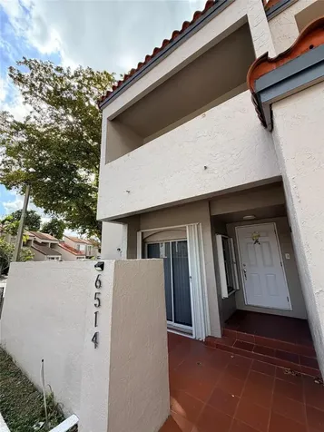 6514 SW 128th Place Miami FL 33183