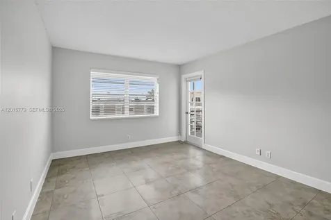 3050 NE 16th Avenue Oakland Park FL 33334