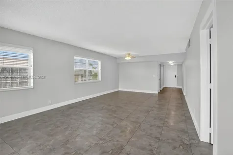3050 NE 16th Avenue Oakland Park FL 33334