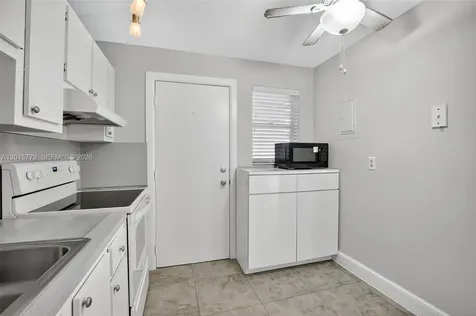 3050 NE 16th Avenue Oakland Park FL 33334