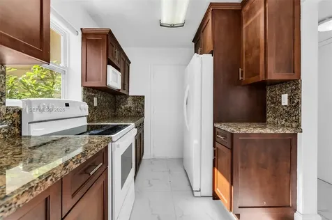 10903 N Kendall Drive Miami FL 33176