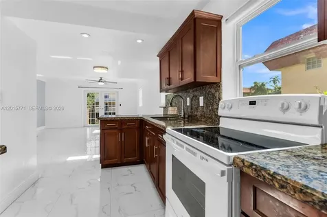 10903 N Kendall Drive Miami FL 33176