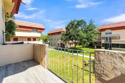10903 N Kendall Drive Miami FL 33176