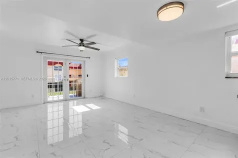 10903 N Kendall Drive Miami FL 33176