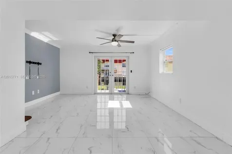 10903 N Kendall Drive Miami FL 33176