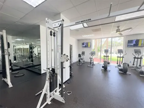 19370 Collins Avenue Sunny Isles Beach FL 33160