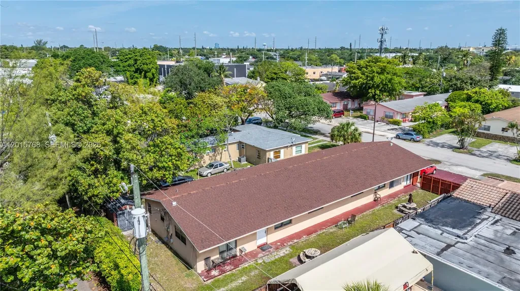 1916 - 1918 Grant Street Hollywood FL 33020