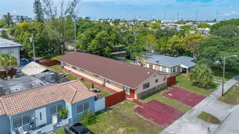 1916 - 1918 Grant Street Hollywood FL 33020