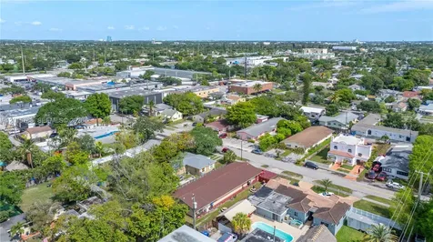 1916 - 1918 Grant Street Hollywood FL 33020
