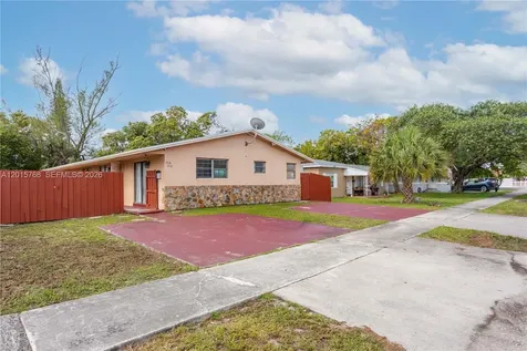 1916 - 1918 Grant Street Hollywood FL 33020